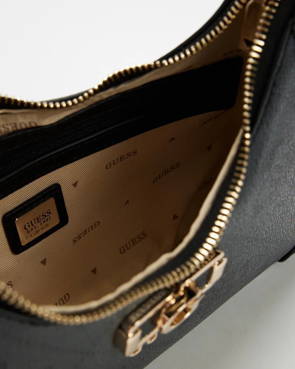 תיק Guess Karnilla Logo Shoulder Bag נשים