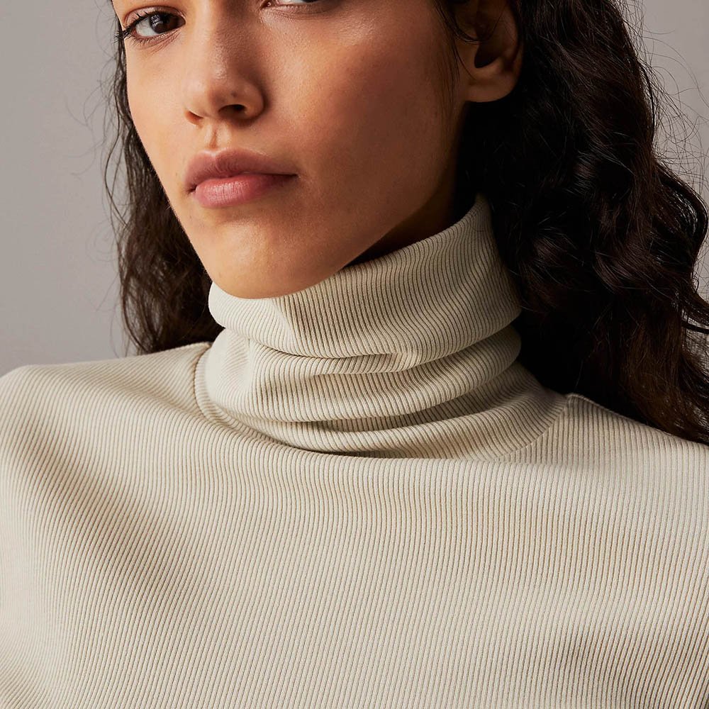 חולצה ארוכה קלווין קליין Woven Label Rib Rollneck נשים