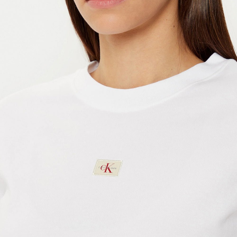 חולצת טישירט קצרה קלווין קליין Monogram Badge נשים