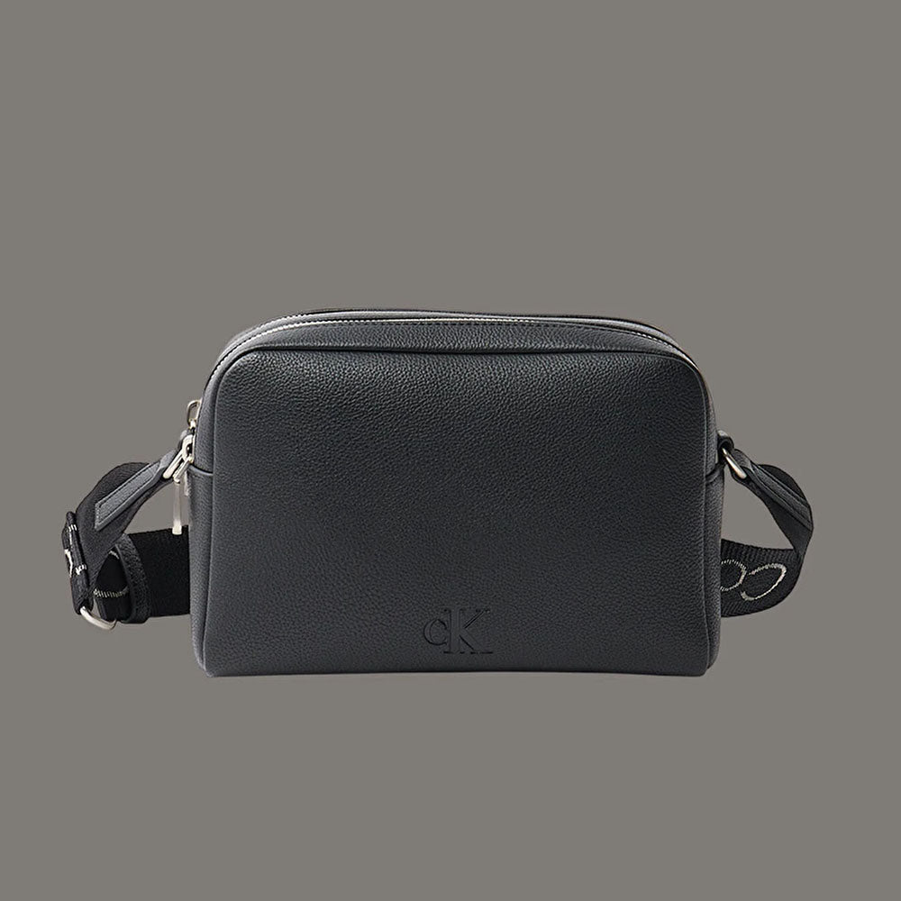 תיק קלווין קליין Ultralight Camera נשים