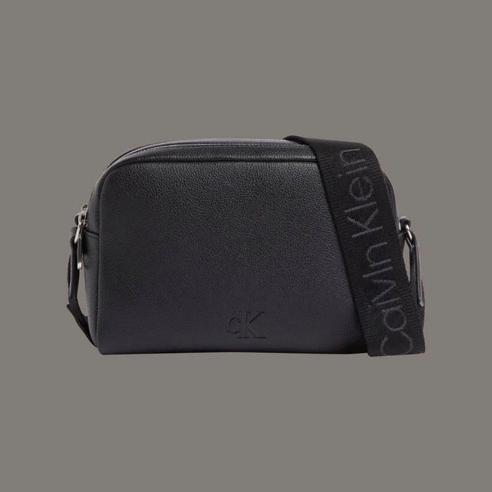 תיק קלווין קליין Ultralight Camera נשים
