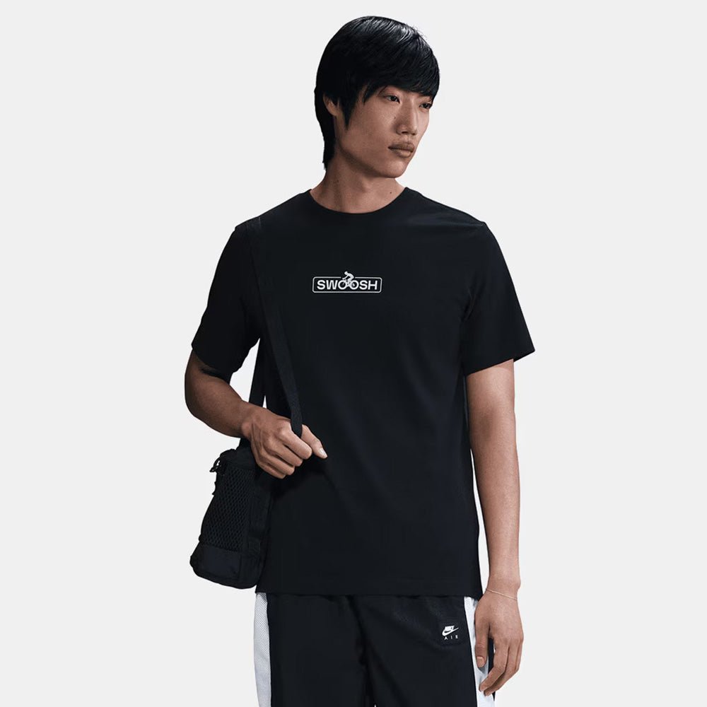 חולצת טישירט קצרה נייק Sportswear Club גברים