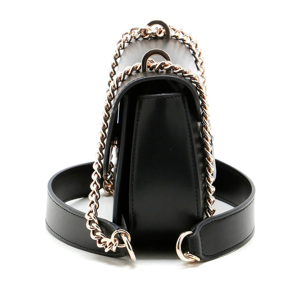 תיק Guess Daryna Convertible Xbody Flap נשים