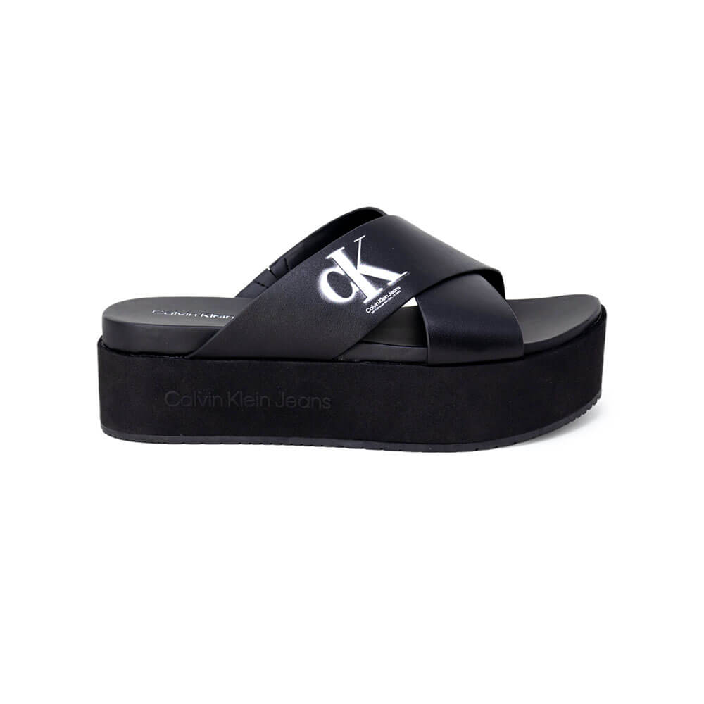 כפכפי פלטפורמה קלווין קליין רצועות מצטלבות נשים