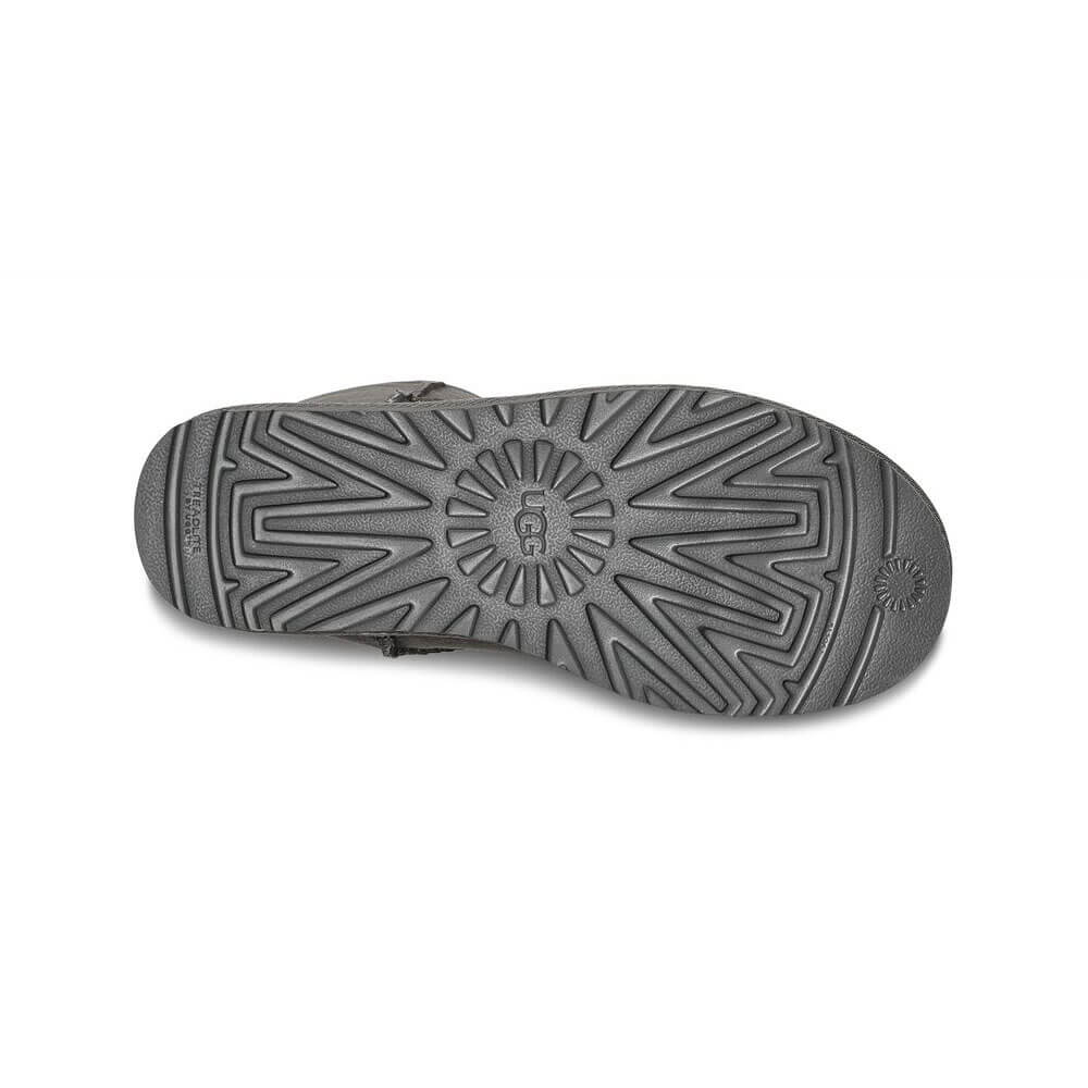 נעלי UGG נשים Classic Short II