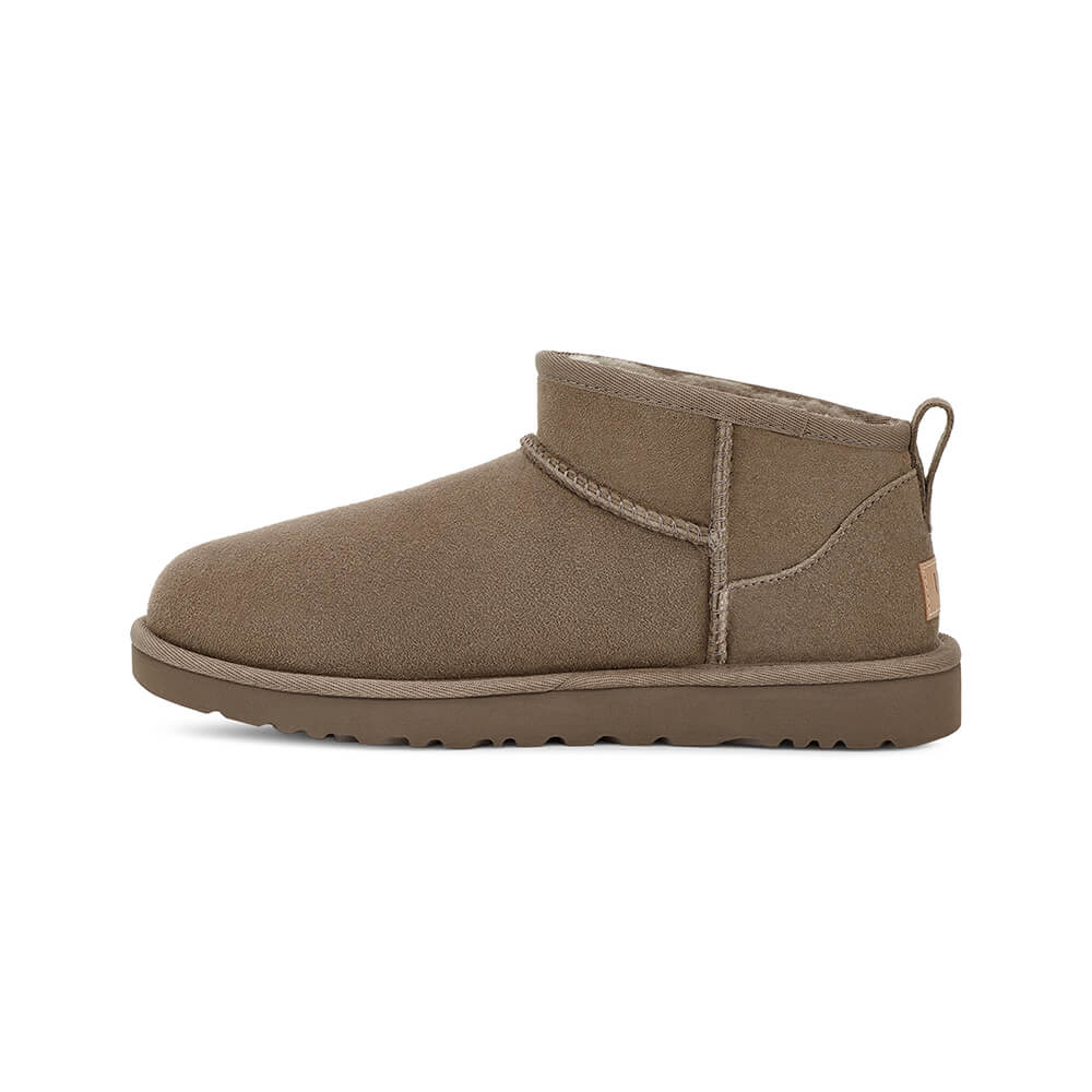 מגפי UGG קלאסיק אולטרה מיני נשים