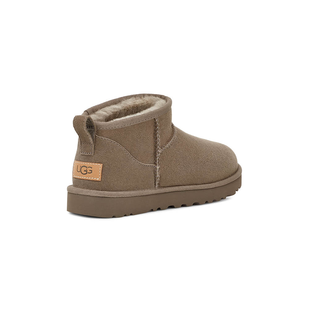 מגפי UGG קלאסיק אולטרה מיני נשים