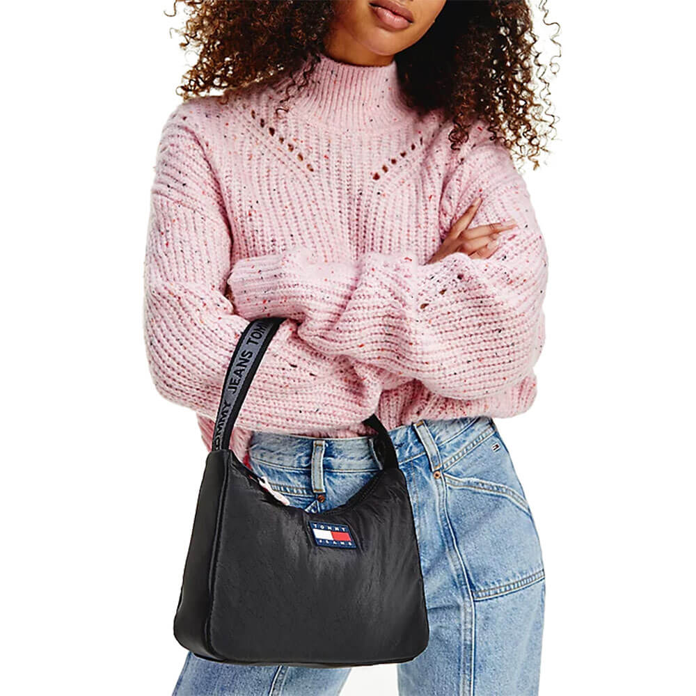תיק נשיאה טומי הילפיגר Tommy Nylon Sholder Bag נשים