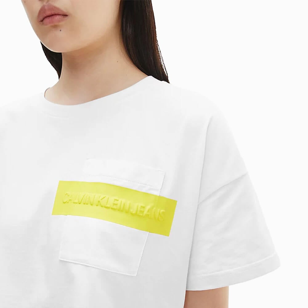 חולצת טישרט קלווין קליין קצרה Hero Logo Crop Top נשים