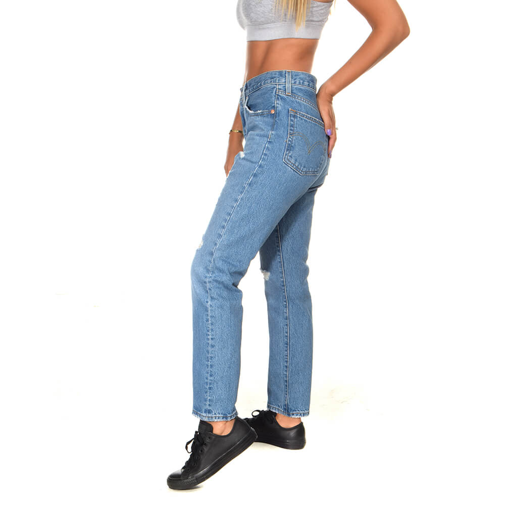 ג'ינס ליוויס 501 עם קרעים נשים