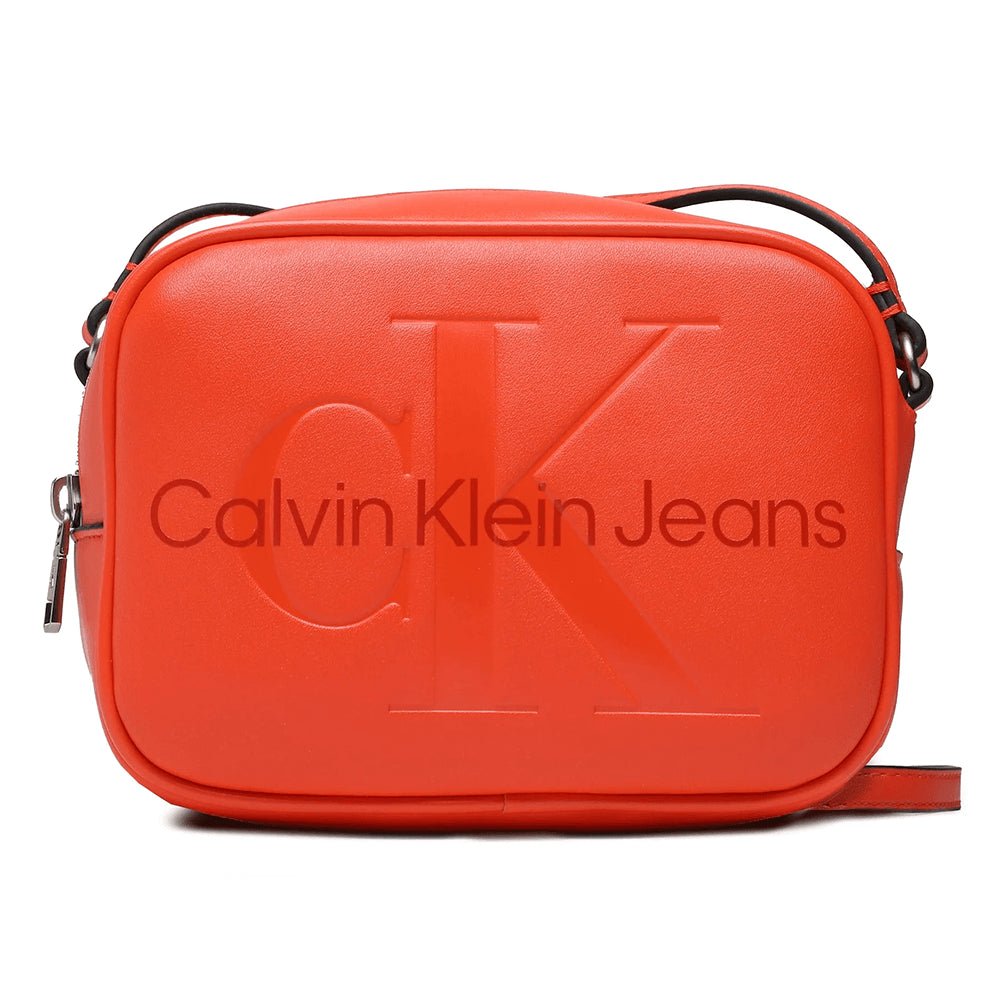 תיק צד קלווין קליין עם הדפס לוגו נשים - ck-K60K610275-XBS-OS