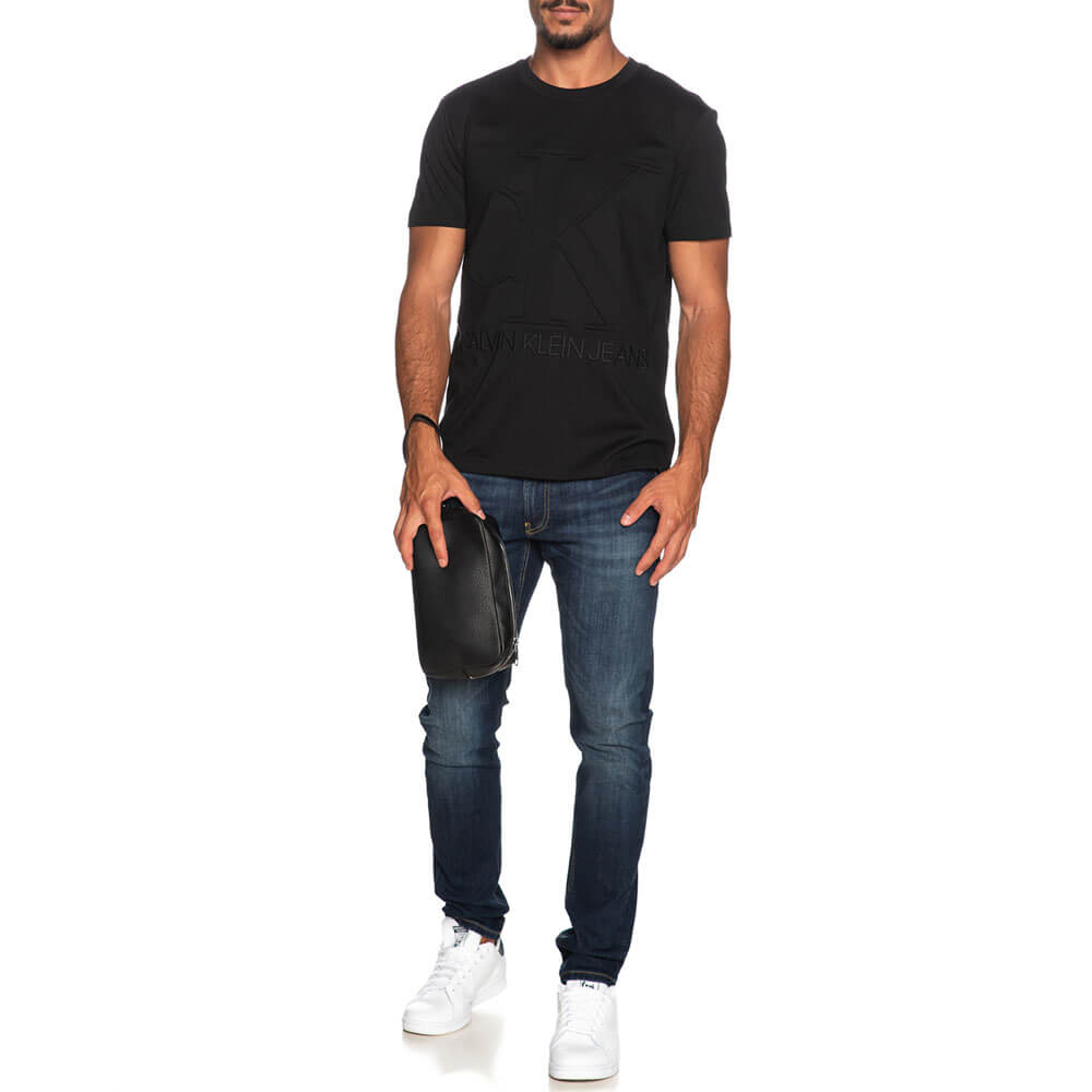 חולצת טישרט קלווין קליין Embossed Regular Tee לגבר
